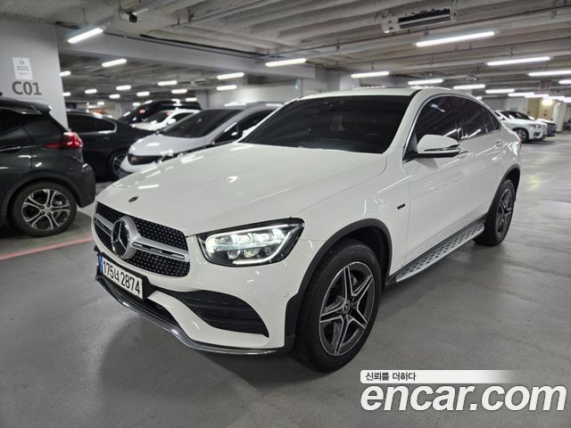 Mercedes-Benz GLC-Class GLC300e 4MATIC Coupe