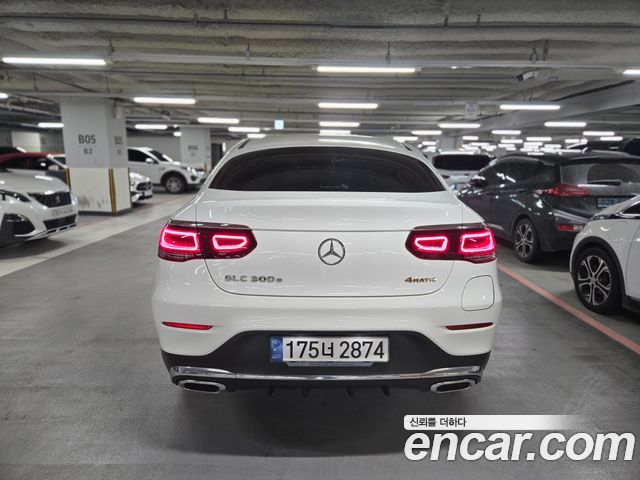 Mercedes-Benz GLC-Class GLC300e 4MATIC Coupe