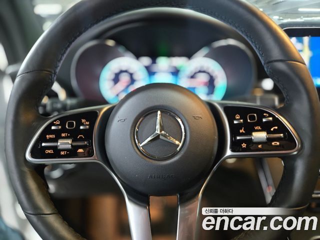 Mercedes-Benz GLC-Class GLC300e 4MATIC Coupe