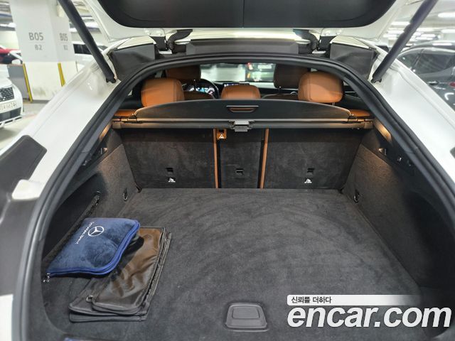 Mercedes-Benz GLC-Class GLC300e 4MATIC Coupe