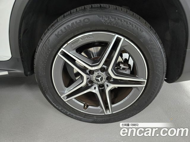 Mercedes-Benz GLC-Class GLC300e 4MATIC Coupe