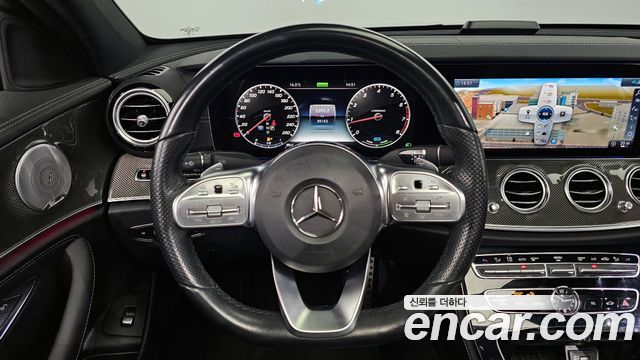 Mercedes-Benz E-Class E350 4MATIC AMG Line