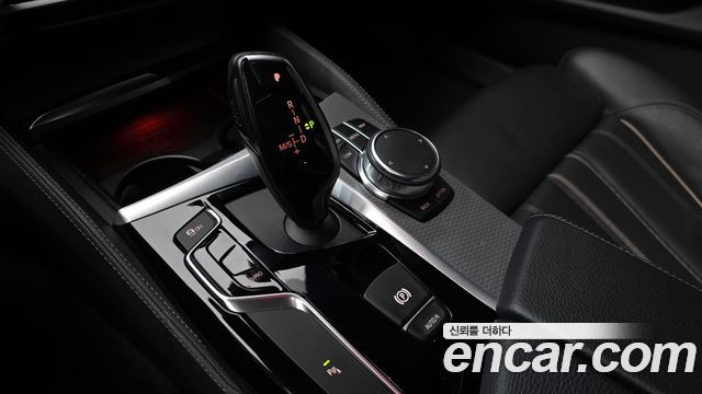BMW 5-Series 530i M Sport Package