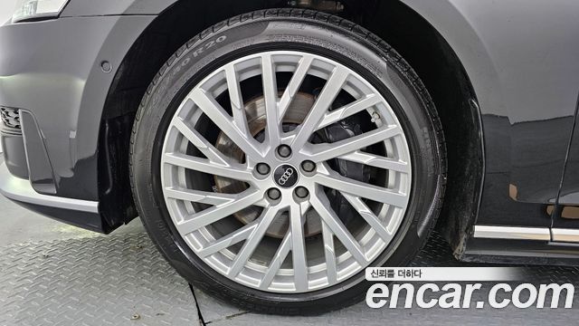 Audi A8 55 TFSI Quattro LWB