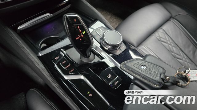 BMW 5-Series 523d M Sport