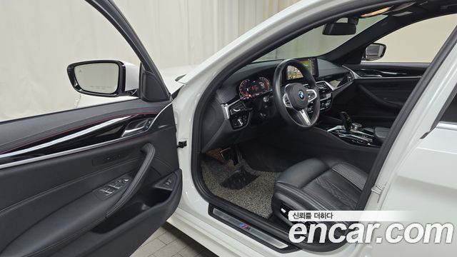 BMW 5-Series 523d M Sport