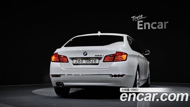BMW 5-Series 528i Luxury Plus