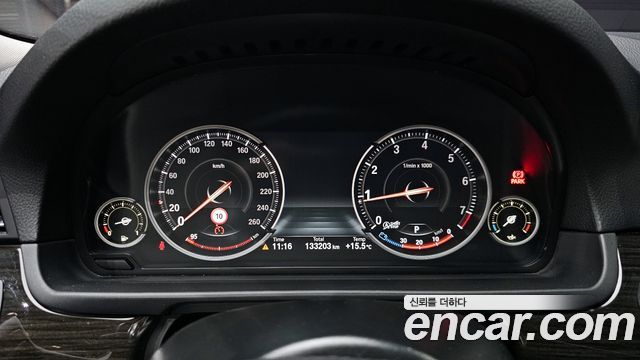BMW 5-Series 528i Luxury Plus