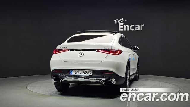 Mercedes-Benz GLC-Class GLC300 4MATIC Avnatgarde Coupe