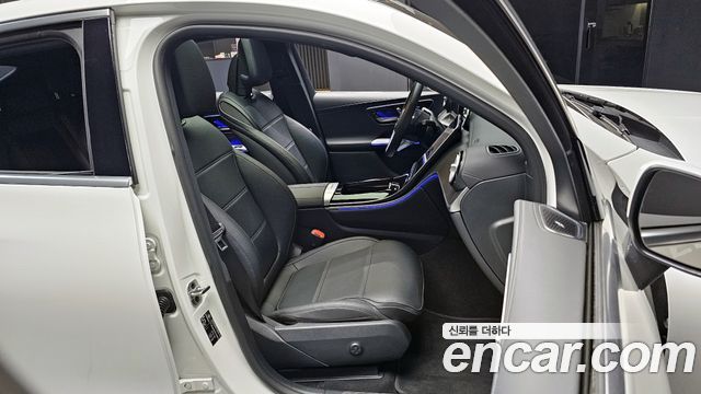 Mercedes-Benz GLC-Class GLC300 4MATIC Avnatgarde Coupe