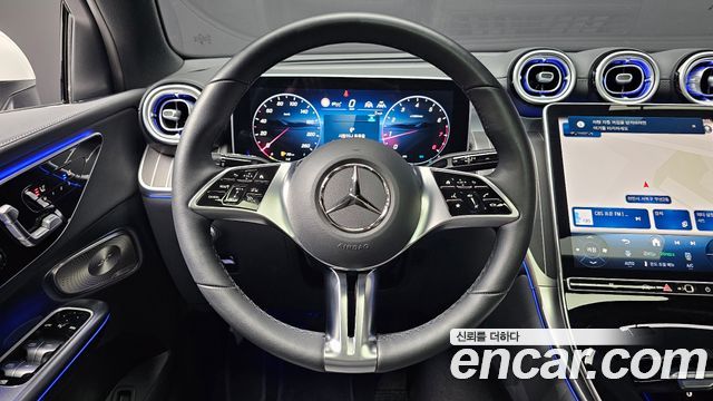 Mercedes-Benz GLC-Class GLC300 4MATIC Avnatgarde Coupe