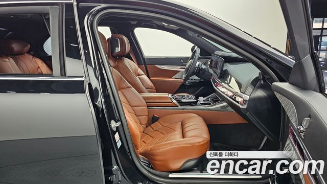 BMW 7-Series 750e xDrive M Sport