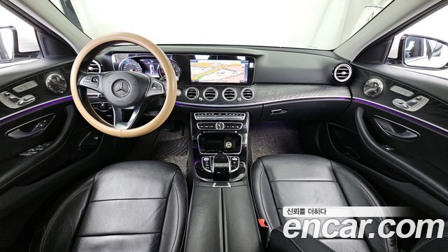 Mercedes-Benz E-Class E220d Avantgarde