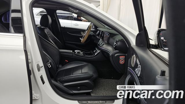 Mercedes-Benz E-Class E220d Avantgarde