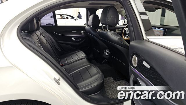 Mercedes-Benz E-Class E220d Avantgarde