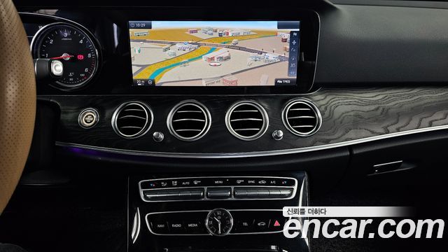 Mercedes-Benz E-Class E220d Avantgarde