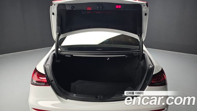Mercedes-Benz E-Class E250 Avantgarde