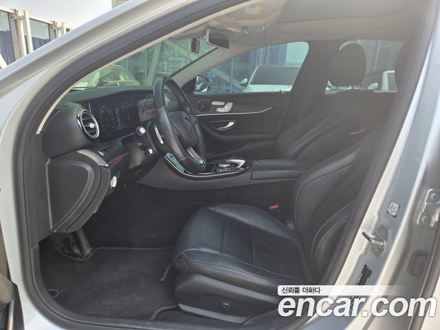 Mercedes-Benz E-Class E300 Avantgarde