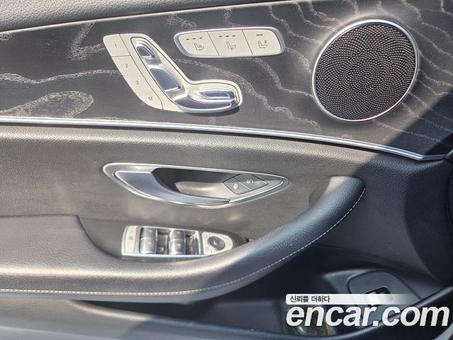 Mercedes-Benz E-Class E300 Avantgarde