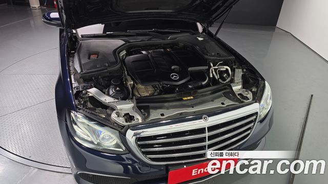 Mercedes-Benz E-Class E220d Exclusive