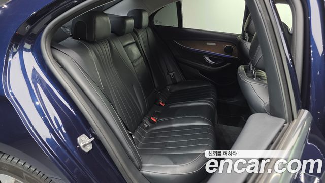 Mercedes-Benz E-Class E220d Exclusive