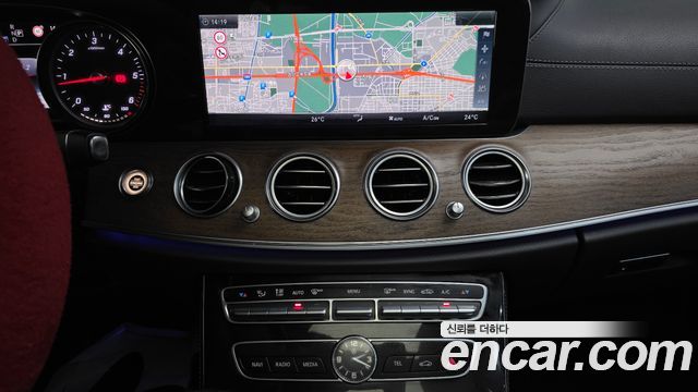 Mercedes-Benz E-Class E220d Exclusive
