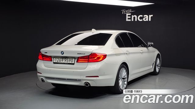 BMW 5-Series 520d Luxury Plus