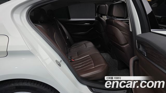 BMW 5-Series 520d Luxury Plus