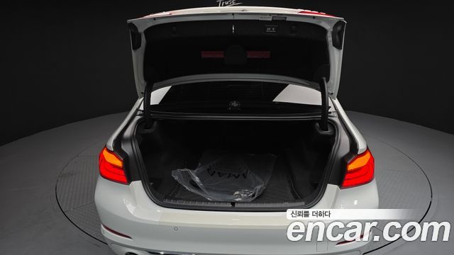 BMW 5-Series 520d Luxury Plus