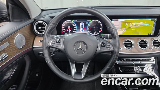 Mercedes-Benz E-Class E300 Exclusive