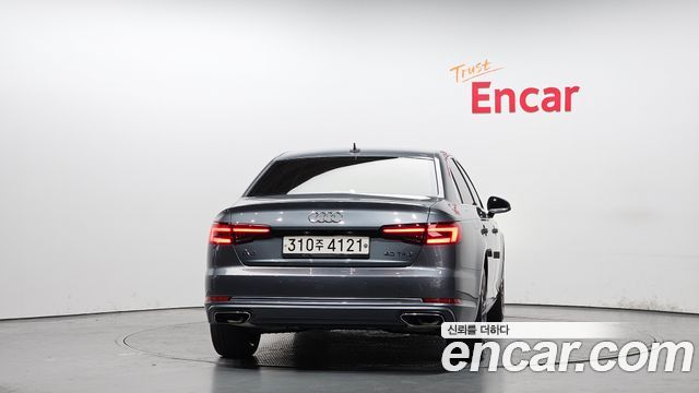 Audi A4 40 TFSI Premium