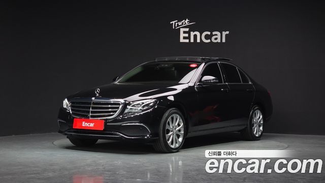 Mercedes-Benz E-Class E300 4MATIC Exclusive