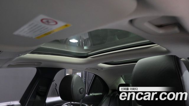 Mercedes-Benz E-Class E300 4MATIC Exclusive