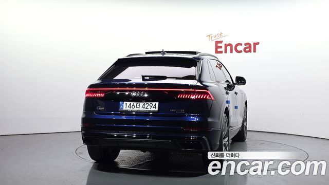 Audi Q8 55 TFSI Quattro Premium