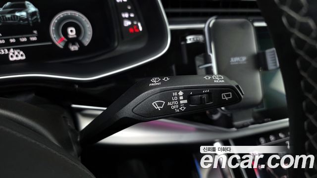 Audi Q8 55 TFSI Quattro Premium