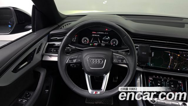 Audi Q8 55 TFSI Quattro Premium