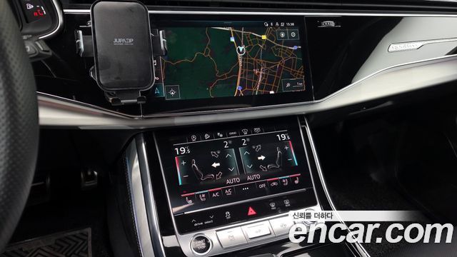 Audi Q8 55 TFSI Quattro Premium