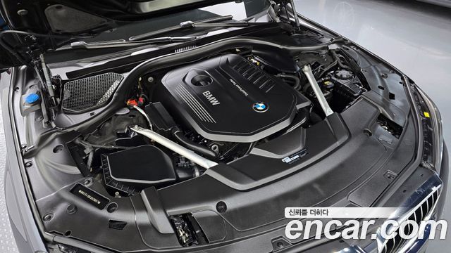 BMW 7-Series 740Li xDrive M Sport Package
