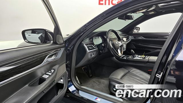 BMW 7-Series 740Li xDrive M Sport Package