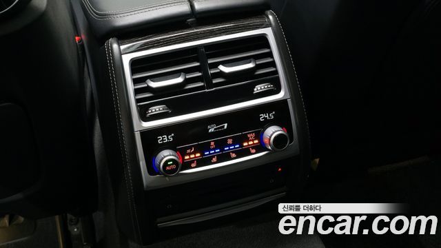 BMW 7-Series 740Li xDrive M Sport Package