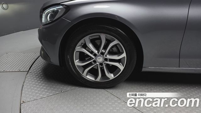 Mercedes-Benz C-Class C200 Avantgarde