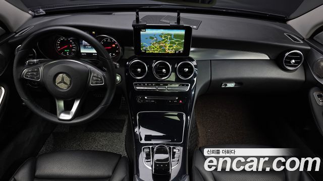 Mercedes-Benz C-Class C200 Avantgarde