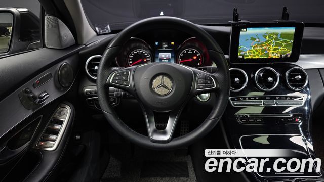 Mercedes-Benz C-Class C200 Avantgarde