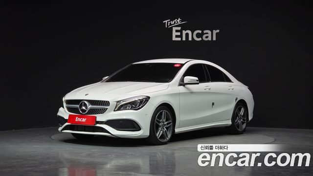 Mercedes-Benz CLA-Class CLA220 AMG Line
