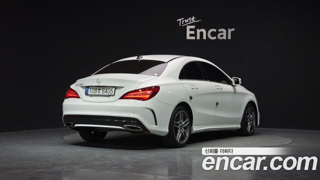 Mercedes-Benz CLA-Class CLA220 AMG Line