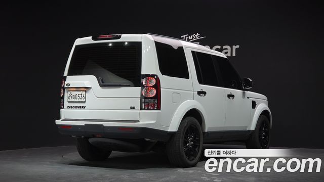 Land Rover Discovery 3.0 SDV6 SE