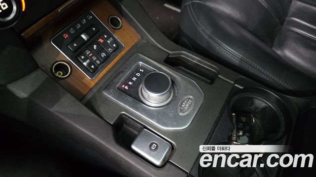 Land Rover Discovery 3.0 SDV6 SE
