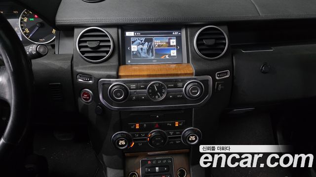 Land Rover Discovery 3.0 SDV6 SE