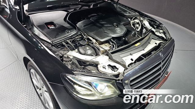 Mercedes-Benz E-Class E220d 4MATIC Exclusive
