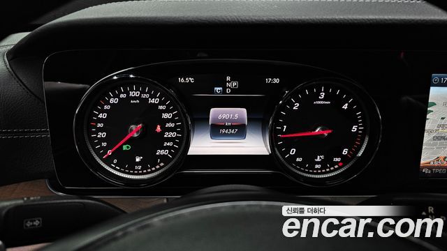 Mercedes-Benz E-Class E220d 4MATIC Exclusive